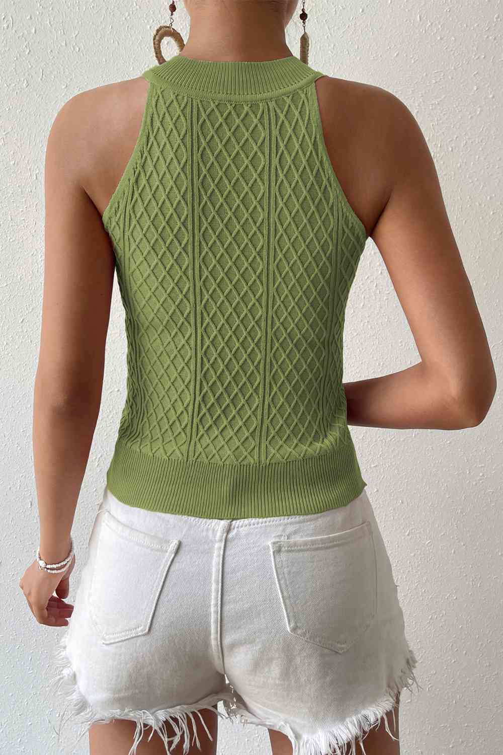 Round Neck Sleeveless Knit Top